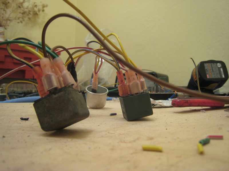 Illustration for article titled Make Your Own Animatronic Screaming Skull Brake Lights With Junkyard Parts!